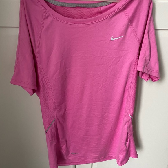 Nike - Picture 1 of 2